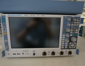 Bandwidth 6GHz4 Channels20 Gsample/s sample rate2 Gsample maximum memory depthUp to 16-bit vertical resolutionOptional MSO 16 digital channels with RTO-B1 optionPrecise measurements due to very low noise level